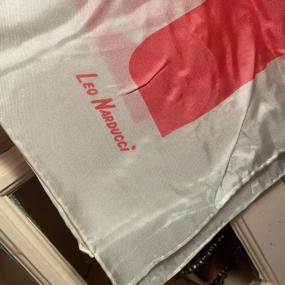 LEO NARDUCCI 100% silk scarf with coral abstract print. Made in Japan - Picture 12 of 16